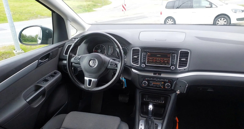 Volkswagen Sharan cena 42900 przebieg: 281000, rok produkcji 2011 z Głubczyce małe 67